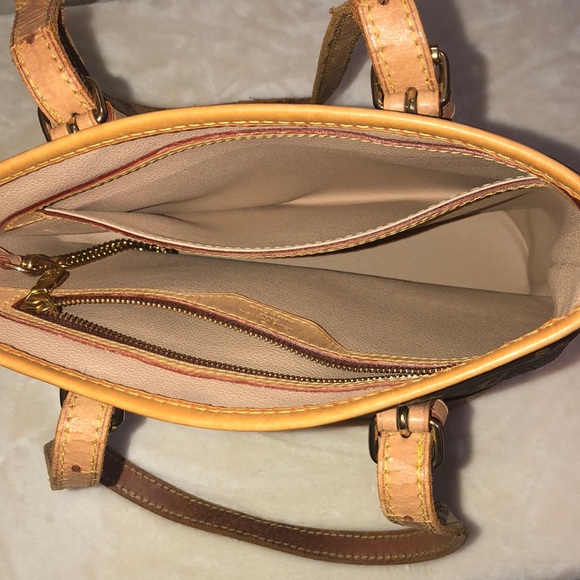 Louis Vuitton Shoulder Handbag Bucket - Picture 10 of 16